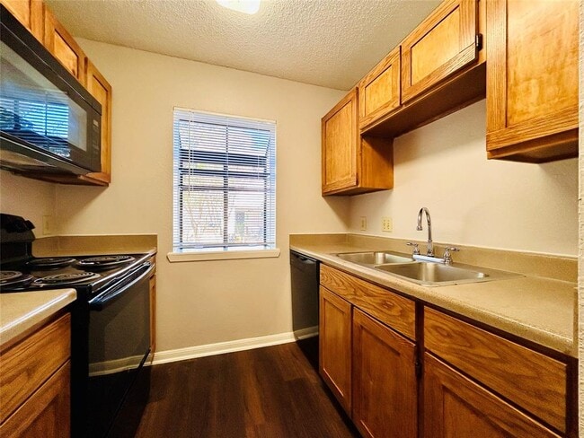 Building Photo - 8906 Schick Rd