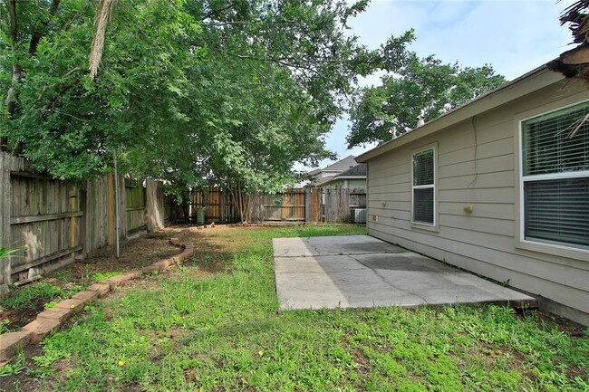 Building Photo - 29227 Legends Beam Dr
