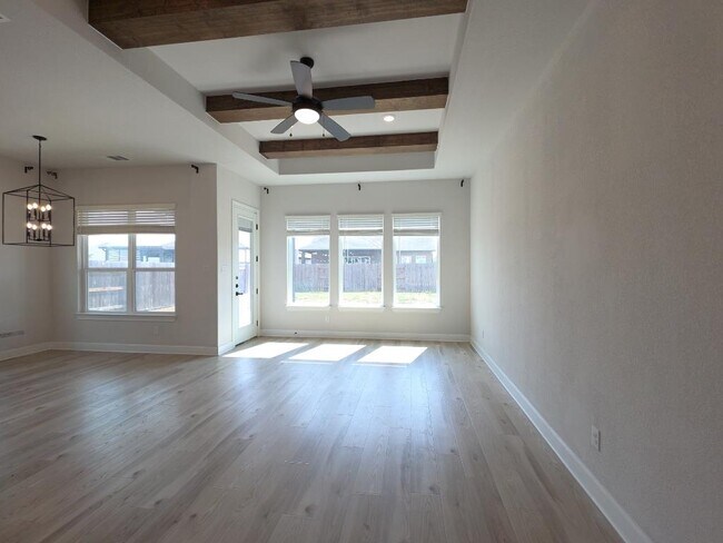 Building Photo - 17813 Clairess Ln