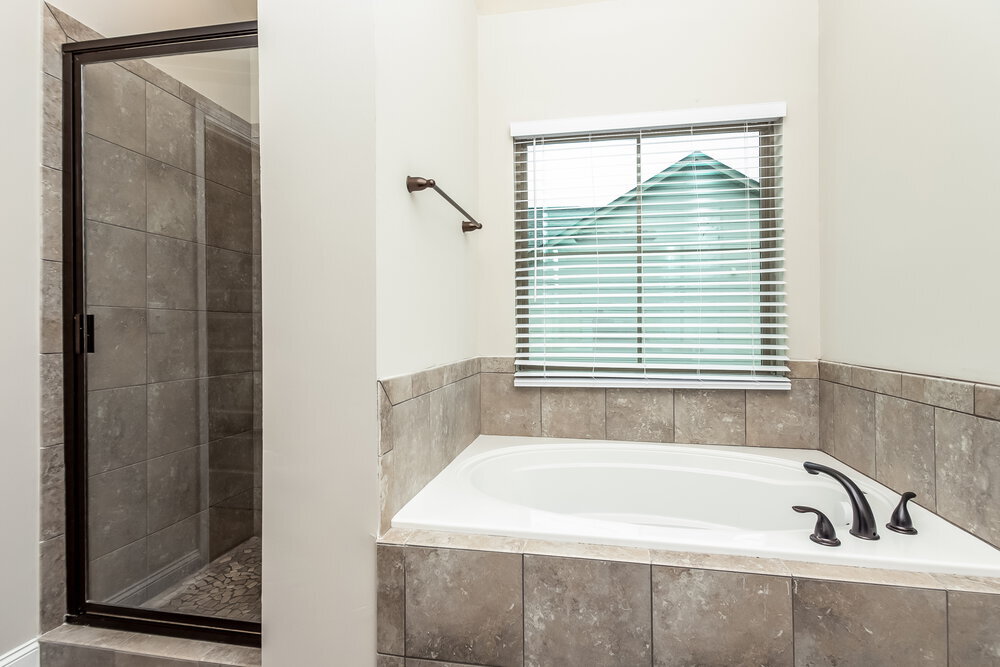 Building Photo - 1161 Pebble Ridge Dr