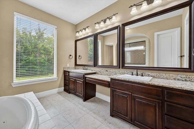 Building Photo - 7675 Dotter Dr