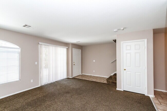 Building Photo - 5450 Mercantile St