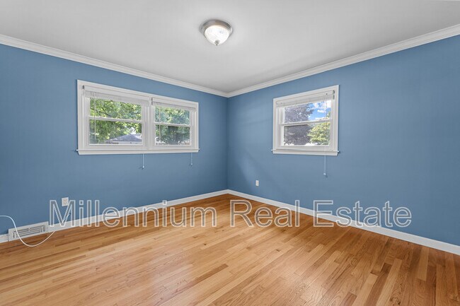 Building Photo - 31671 Nixon St