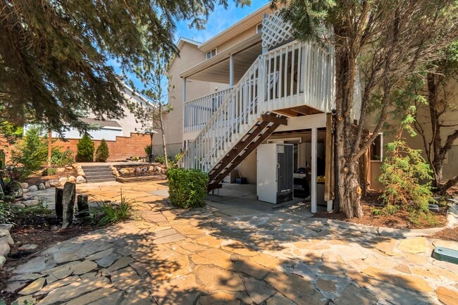 Building Photo - 11390 Mariposa Way
