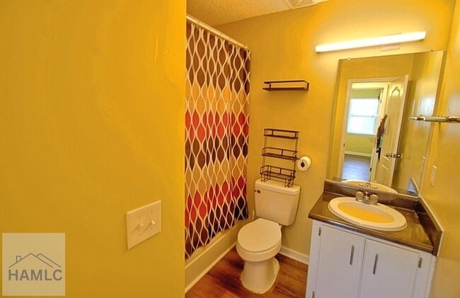 Building Photo - 205 Tempest Ln