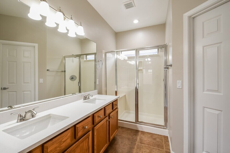 Building Photo - 41915 N 46th Dr