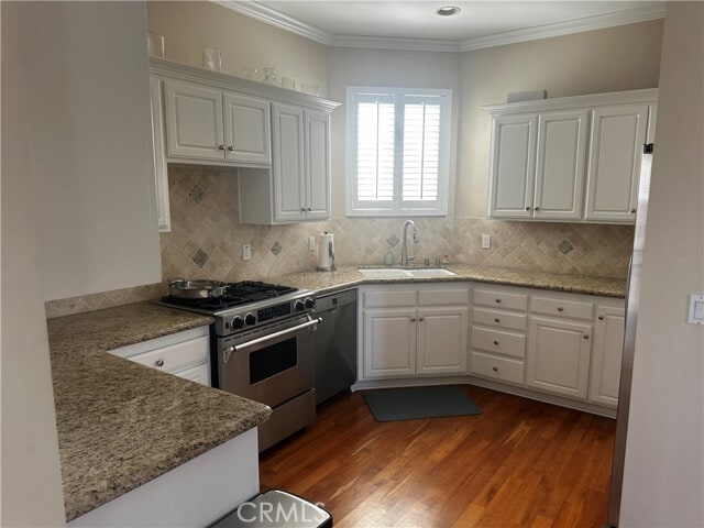 Building Photo - 425 11th St