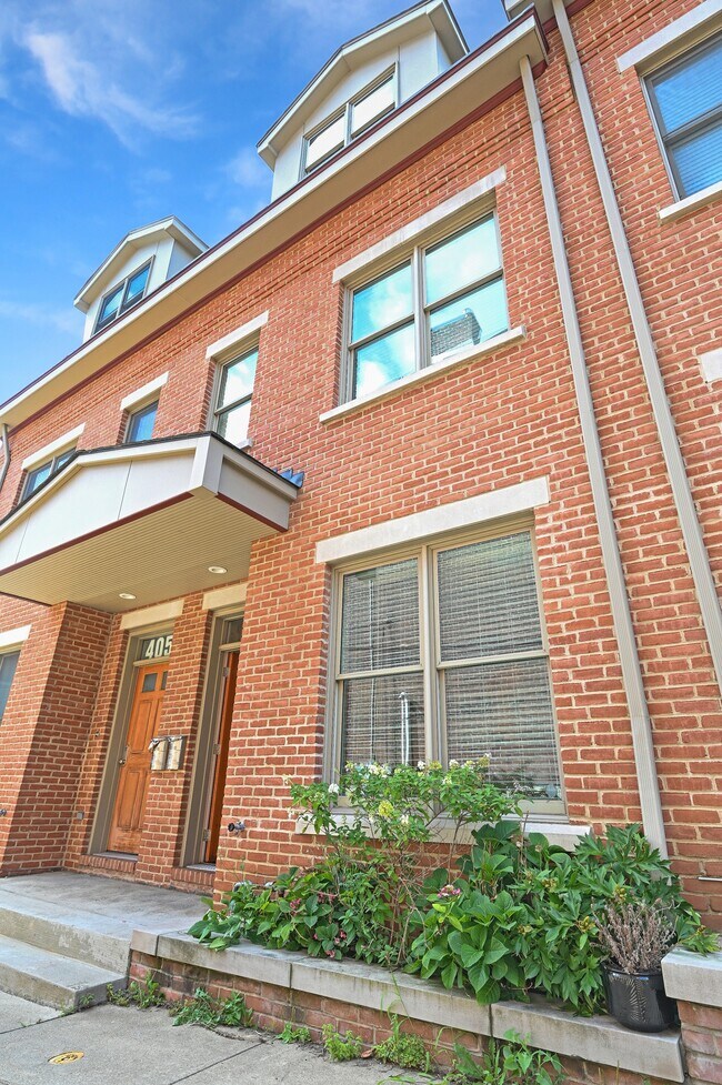 Building Photo - 4059 St Johns Way