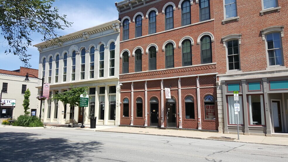 Front of Building - 808 Main St