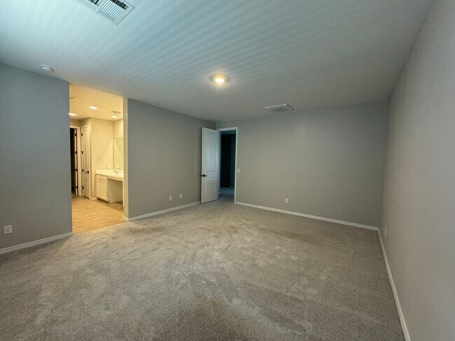 Building Photo - 4 Bedroom - 3 Bath  Home - 2668 Sq. Ft. - Eastmark Inspirian III - Mesa