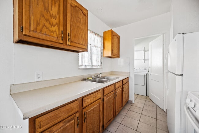 Building Photo - 3903 N 12th St