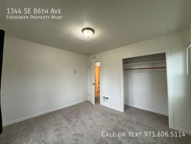 Building Photo - 1344 SE 86th Ave