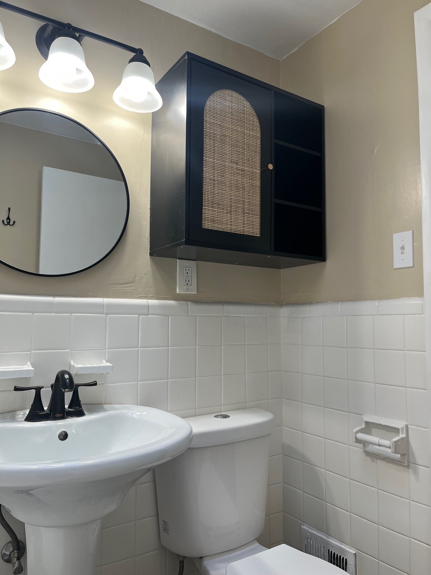 Bathroom - 2462 Brookwood St