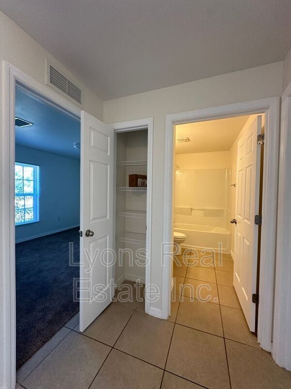 Building Photo - 5521 Gillot Blvd