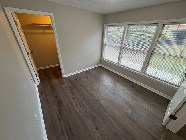 Building Photo - FOR LEASE- SINGLE-FAMILY HOME IN HARTSVILLE!