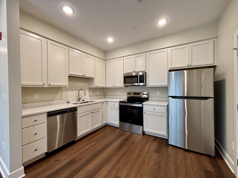 Building Photo - Lofts at Cherry Hill - East Village