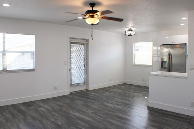 Building Photo - 89 Brittany Ln