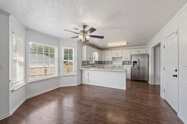 Building Photo - 1904 Lobelia Ln