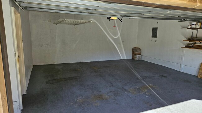 Building Photo - 279 N Holliston Ave