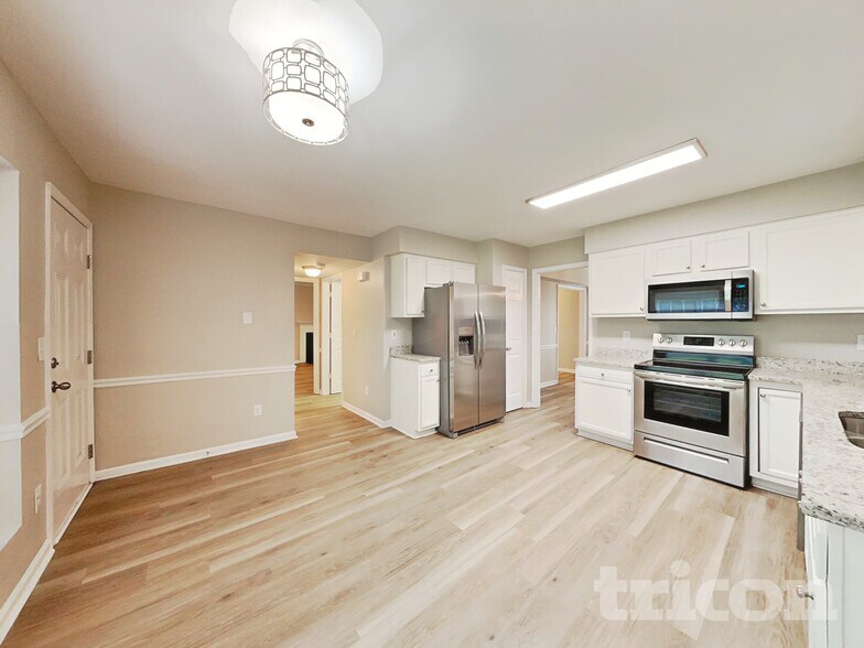 Building Photo - 1700 Kildare Woods Dr