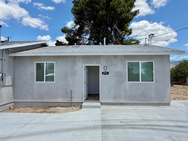 Building Photo - 6991 Del Rosa Ave