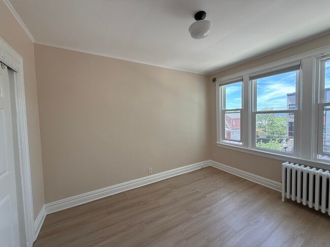 Building Photo - 268 Columbia Ave