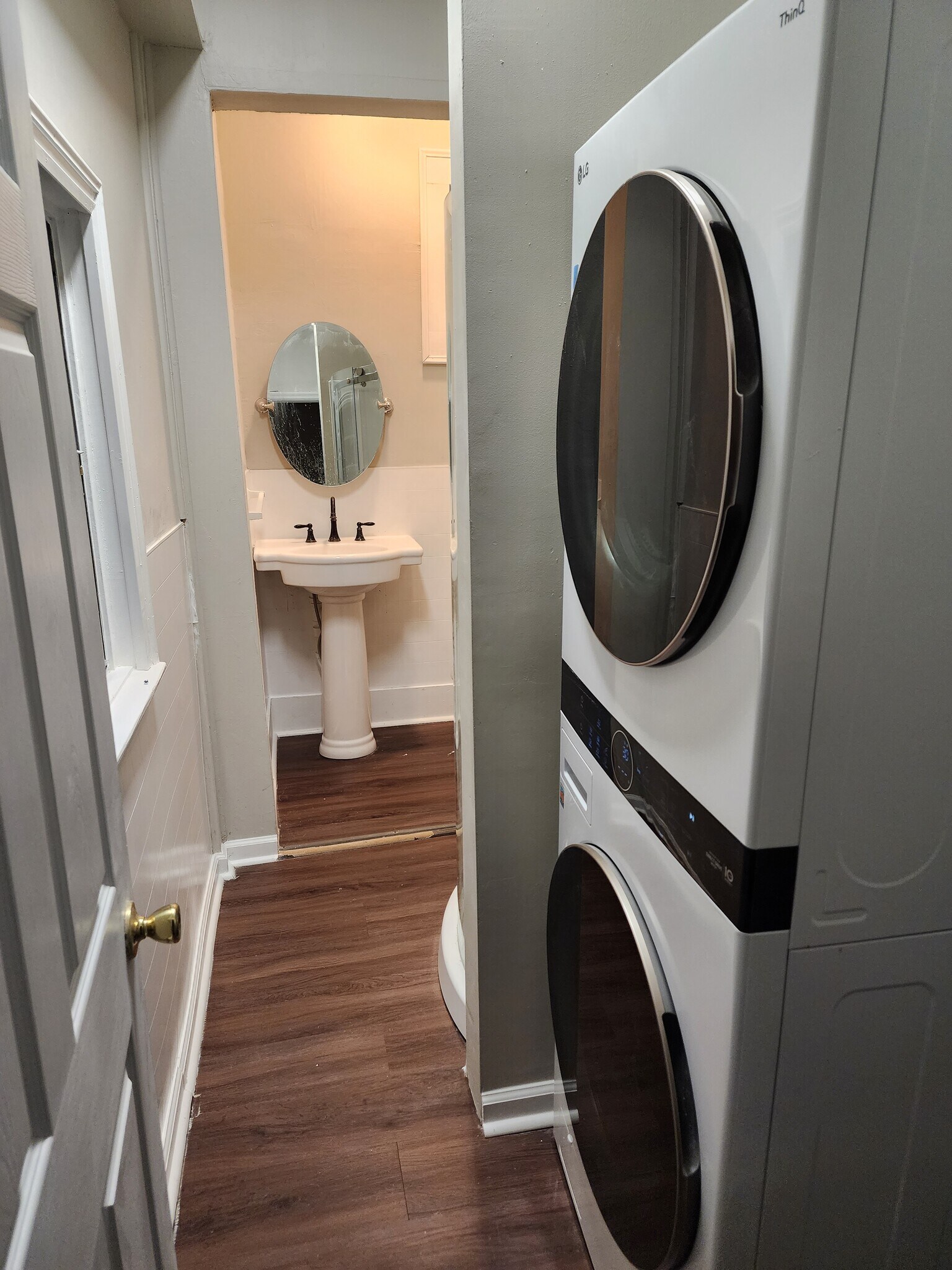 Building Photo - 919 Inverness Ave