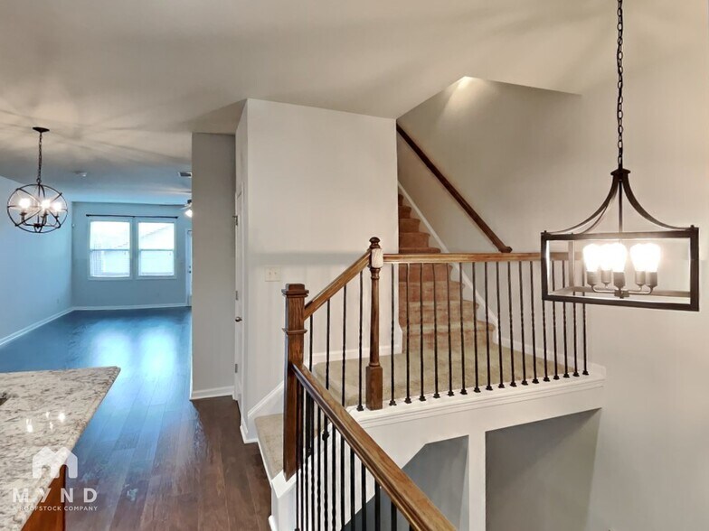 Building Photo - 397 Sand Bay Dr SW