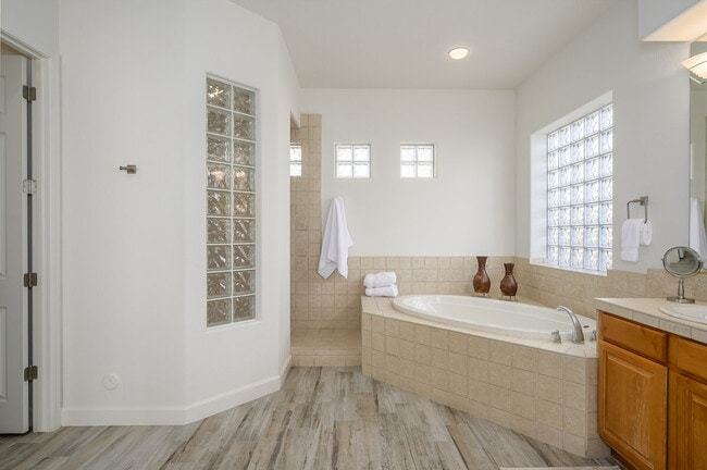 Building Photo - 14705 Canyon Dr