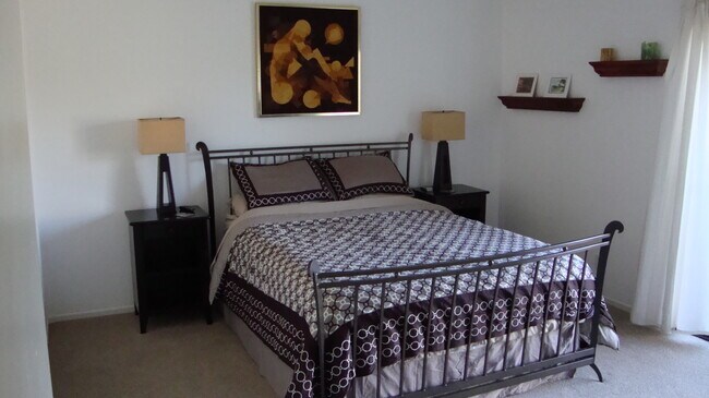 Master Bedroom - 565 Camino de la Aldea