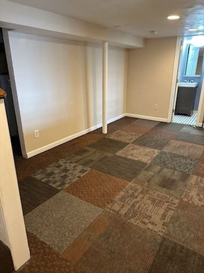 Building Photo - 3333-3335 Parkview Ave