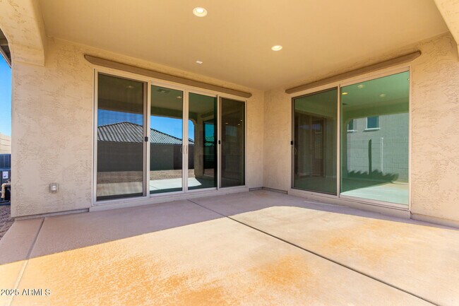 Building Photo - 17651 W Palo Verde Dr
