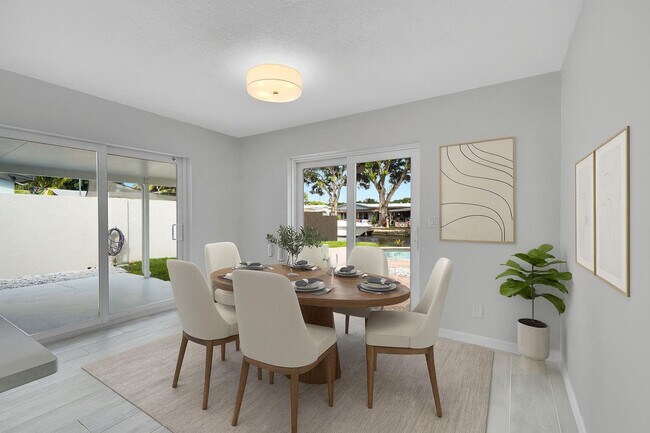 Building Photo - 4710 SW 43rd Ave