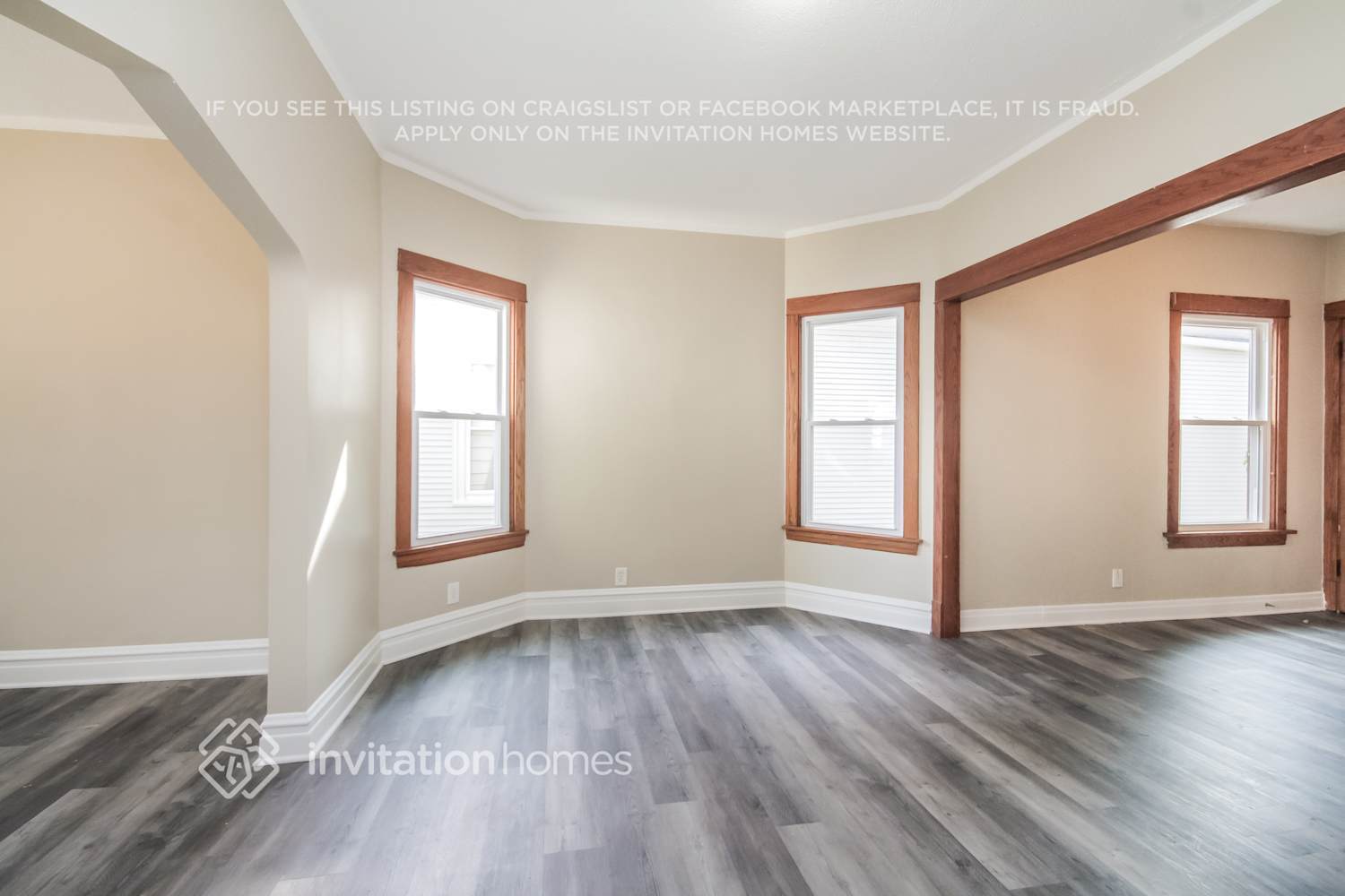 Building Photo - 5647 W Berenice Ave