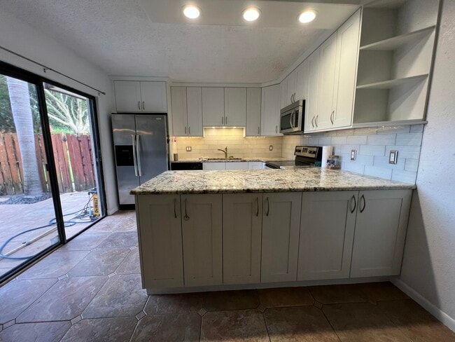 Building Photo - 3216 Spanish Wells Dr