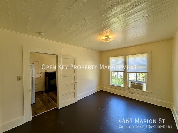 Building Photo - 4469 Marion St