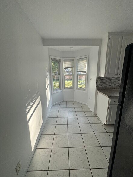 Building Photo - 2813 Pennsylvania Ave S