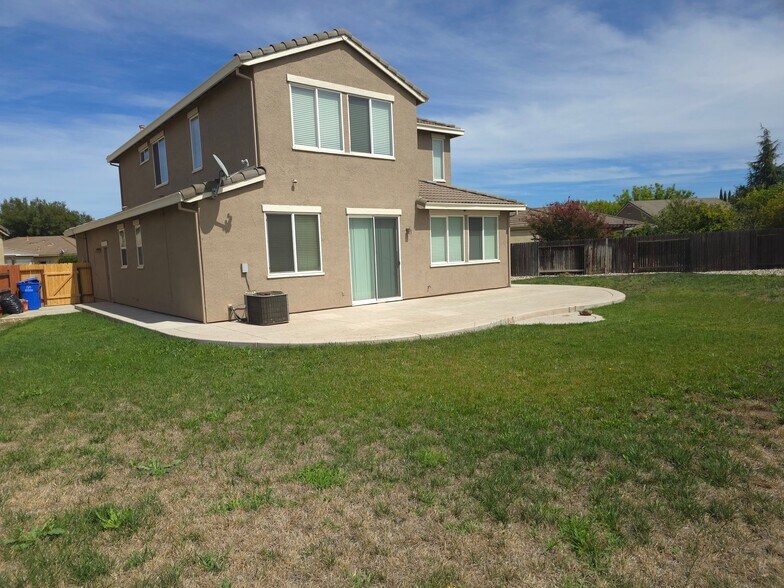 Building Photo - 5614 Newsome Ct