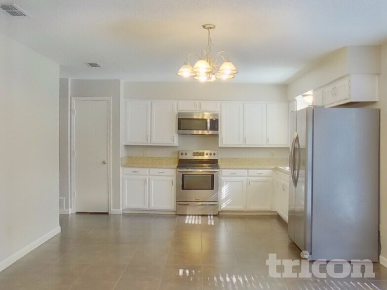 Building Photo - 4208 Middlebrook Dr