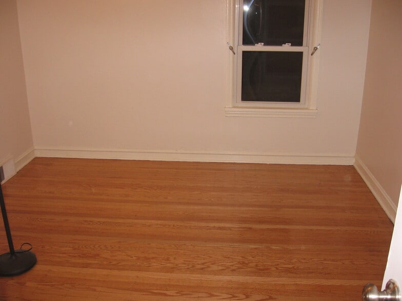 Building Photo - 131 Shelbourne Rd