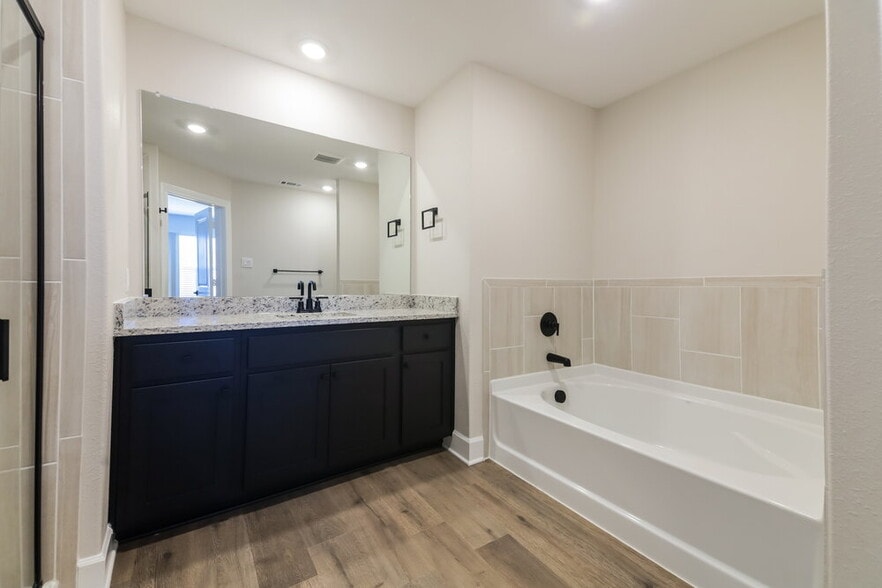 Building Photo - 809 Princeton Hts Blvd