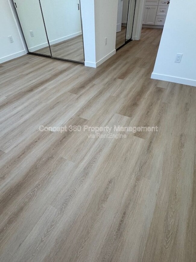 Building Photo - 6170 Briercrest Ave