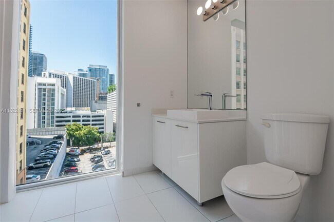 Building Photo - 151 SE 1st St