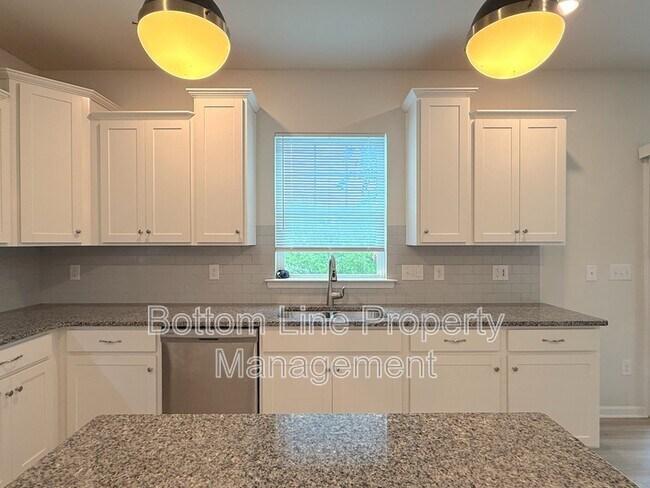 Building Photo - 729 Willshire Falls Dr