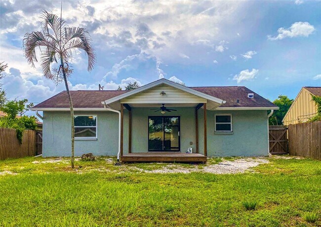 Building Photo - 1005 Gantt Ave