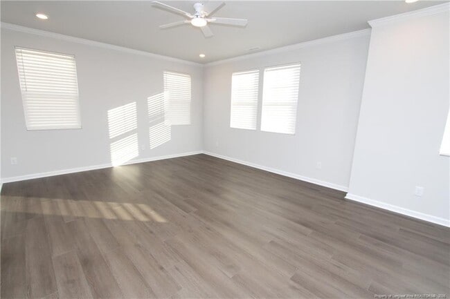 Building Photo - 510 Light Oak Wy