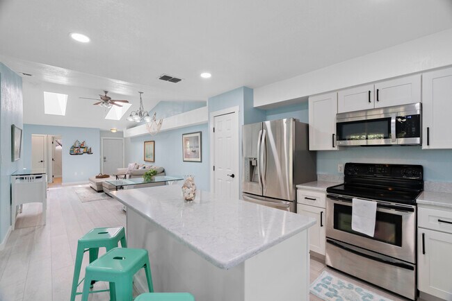 Building Photo - 1820 Rumar Ln