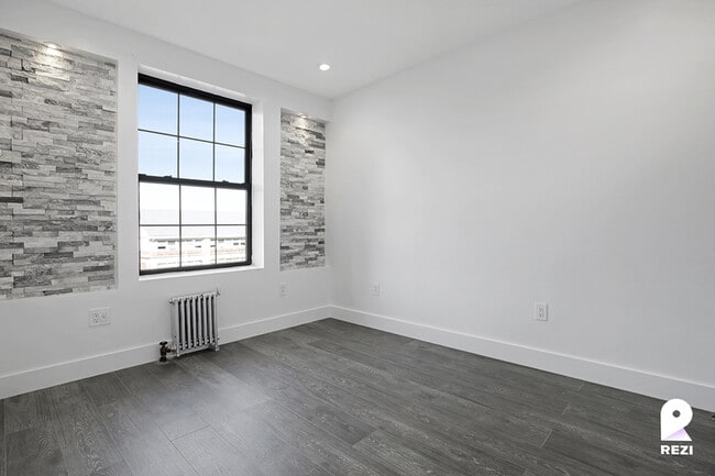 Building Photo - 119-20 Union Tpke