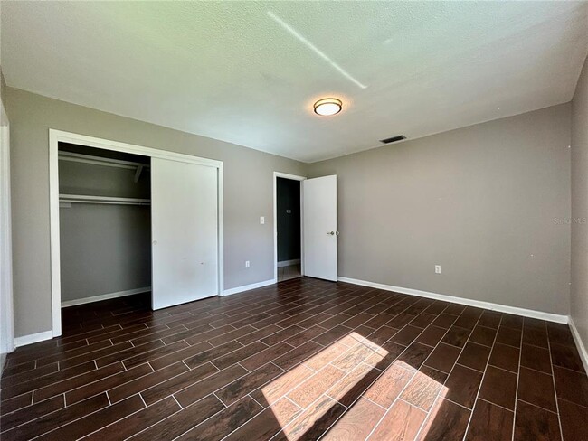 Building Photo - 144 175th Ave E