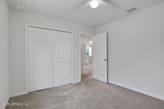 Building Photo - 277 Sandstone Dr